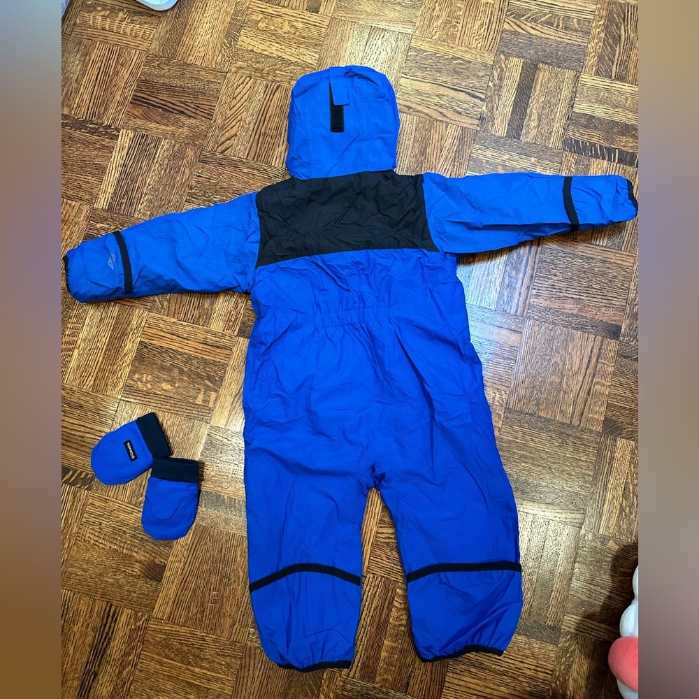 Columbia snow suit with matching mittens. Gently used.